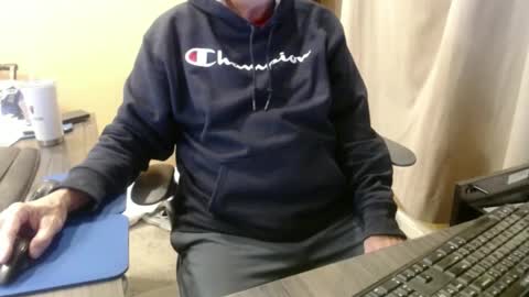 Snapshot of olderandwiser chatting on 12-30-24, 05:26 Older and Wiser online show from 12-30-24, 05:26