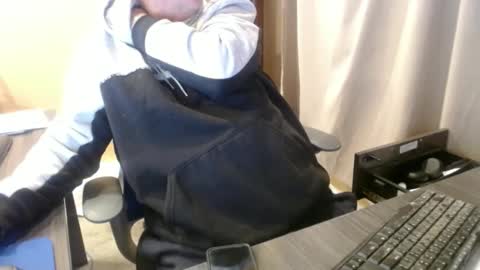 Snapshot of olderandwiser chatting on 01-16-25, 05:32 Older and Wiser online show from 01-16-25, 05:32