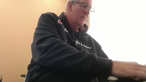 Snapshot of olderandwiser chatting on 01-20-25, 10:04 Older and Wiser online show from 01-20-25, 10:04