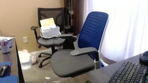 Snapshot of olderandwiser chatting on 02-06-25, 04:36 Older and Wiser online show from 02-06-25, 04:36