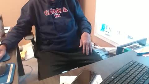 Snapshot of olderandwiser chatting on 11-07-25, 05:57 Older and Wiser online show from 11-07-25, 05:57