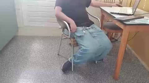 Snapshot of oldersagger chatting on 02-17-25, 01:32 oldersagger online show from 02-17-25, 01:32