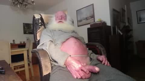 Snapshot of oldfucker9 chatting on 11-06-25, 02:45 oldfucker9 online show from 11-06-25, 02:45