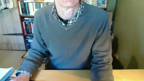 Snapshot of oldhairybastard chatting on 04-06-26, 10:16 oldhairybastard online show from 04-06-26, 10:16