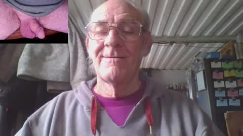 oldman1154565 online show from 06-06-26, 04:12
