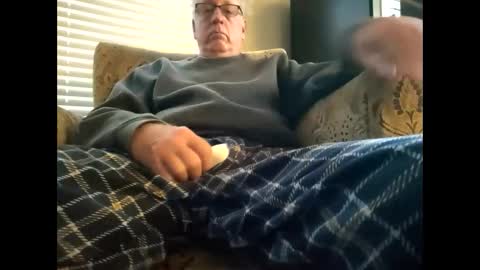 Snapshot of oldsubman chatting on 01-04-25, 12:27 oldsubman online show from 01-04-25, 12:27