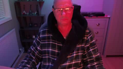 oldveteranuk online show from 04-28-26, 04:17