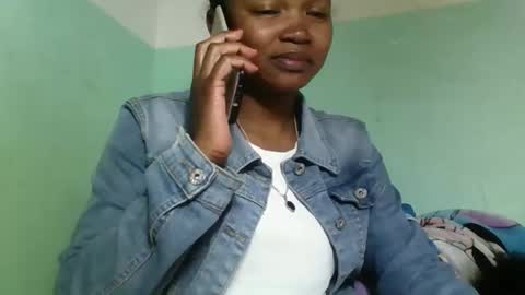 Snapshot of olgaaldy chatting on 10-05-25, 12:14 olgaaldy online show from 10-05-25, 12:14