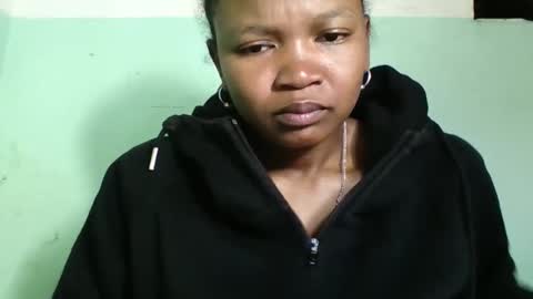 Snapshot of olgaaldy chatting on 10-13-25, 05:07 olgaaldy online show from 10-13-25, 05:07