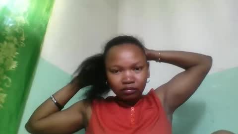 Snapshot of olgaaldy chatting on 10-14-25, 06:03 olgaaldy online show from 10-14-25, 06:03