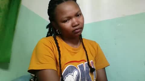 Snapshot of olgaaldy chatting on 10-29-25, 06:26 olgaaldy online show from 10-29-25, 06:26