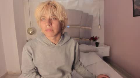 Snapshot of oliiverr22 chatting on 11-03-25, 01:01 oliiverr22 online show from 11-03-25, 01:01