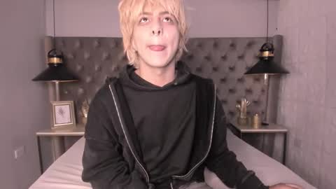 Snapshot of oliiverr22 chatting on 11-07-25, 07:58 oliiverr22 online show from 11-07-25, 07:58