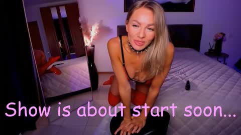 oliva_candy online show from 11-22-25, 05:45