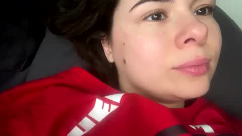 Snapshot of olivepeach chatting on 02-14-25, 10:59 Oil online show from 02-14-25, 10:59