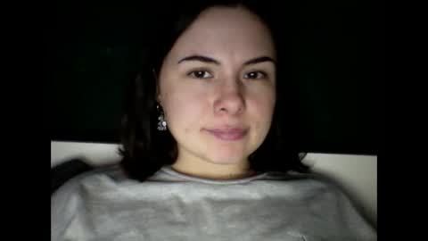 Snapshot of olivepeach chatting on 11-26-25, 11:55 Oil online show from 11-26-25, 11:55