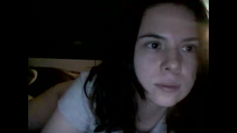 Snapshot of olivepeach chatting on 03-31-26, 07:36 Oil online show from 03-31-26, 07:36