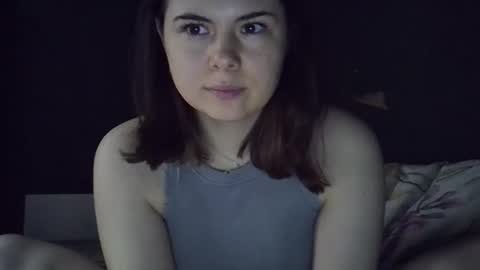 Snapshot of olivepeach chatting on 04-20-26, 02:31 Oil online show from 04-20-26, 02:31