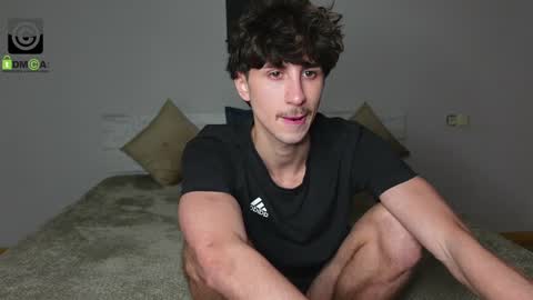 Oliver  Kaen online show from 12-06-24, 03:44