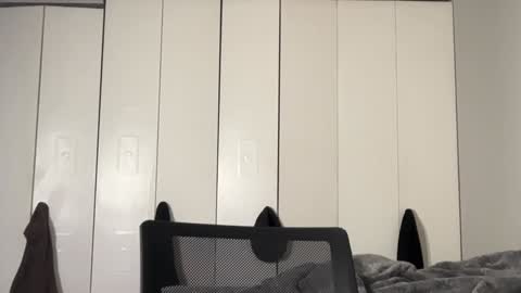 Oliver Beck online show from 12-11-24, 02:52