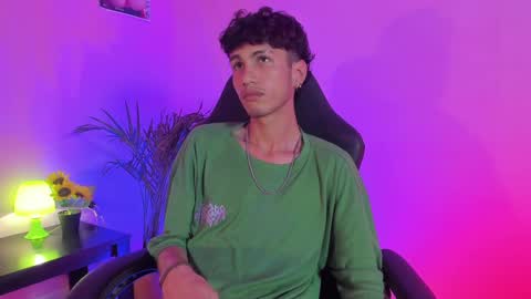 Oliver fast online show from 12-04-24, 05:38