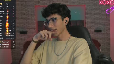 Oliver fast online show from 12-26-24, 06:19