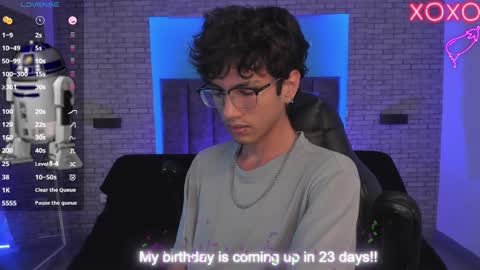 Oliver fast online show from 01-24-25, 04:05