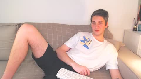 Snapshot of oliver_hort chatting on 12-03-24, 06:49 Oliver online show from 12-03-24, 06:49