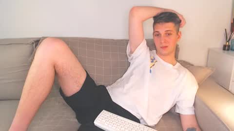 Snapshot of oliver_hort chatting on 12-07-24, 05:53 Oliver online show from 12-07-24, 05:53