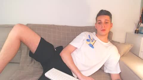 Snapshot of oliver_hort chatting on 12-11-24, 06:20 Oliver online show from 12-11-24, 06:20