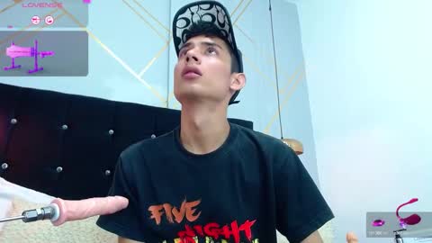 Oliver  Smith online show from 02-01-25, 03:50