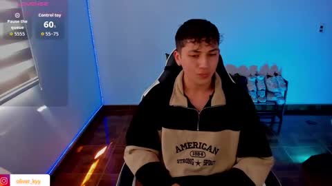 oliveeer online show from 09-11-25, 07:03