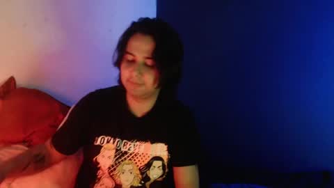 oliver_laid_2023 online show from 01-07-25, 11:48
