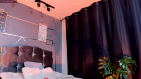 oliver mr  online show from 11-28-25, 08:22