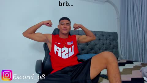 oliver_smith_2 online show from 01-28-25, 05:35