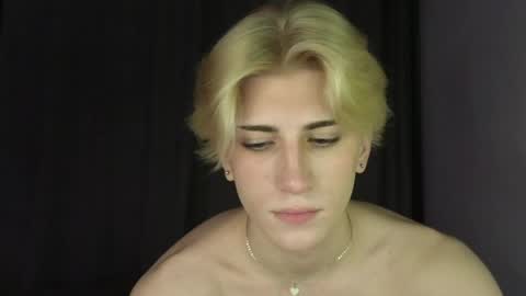 Snapshot of oliver_star_boy chatting on 05-09-26, 06:02 oliver online show from 05-09-26, 06:02