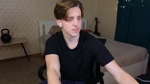 Oliver Evans online show from 12-19-24, 12:02