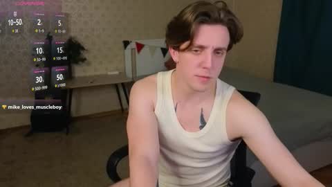 Oliver Evans online show from 11-21-25, 01:15