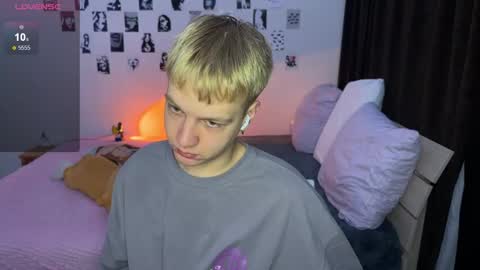 oliver online show from 10-22-25, 04:51