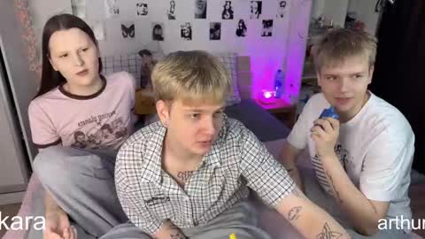 oliver online show from 03-05-26, 07:10