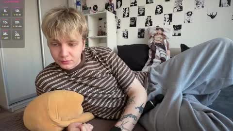 oliver online show from 04-01-26, 03:42