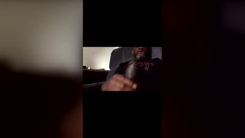 olivertwist1273 online show from 04-25-26, 02:58