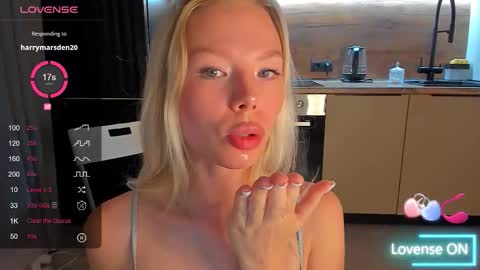 Olivia 3 online show from 09-25-25, 09:18
