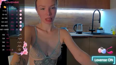 Olivia 3 online show from 10-27-25, 10:14