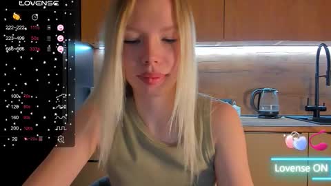 Olivia 3 online show from 01-07-26, 10:01