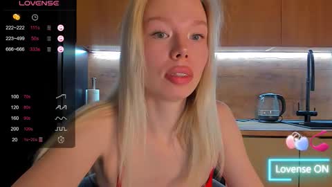 Olivia 3 online show from 03-18-26, 09:18