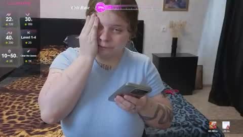 Snapshot of olivia_blondy chatting on 06-19-26, 08:18 Alice online show from 06-19-26, 08:18