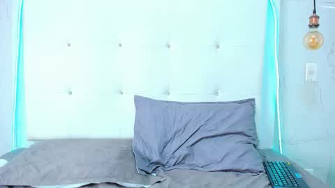 Snapshot of olivia_bunny52 chatting on 11-26-25, 06:53 olivia online show from 11-26-25, 06:53