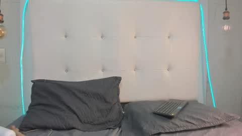 Snapshot of olivia_bunny52 chatting on 12-01-25, 07:41 olivia online show from 12-01-25, 07:41