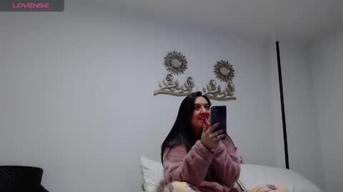 Olivia Gonzales online show from 05-25-26, 03:12